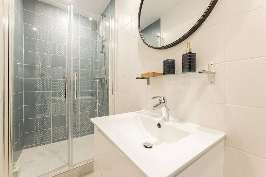 Apartment Porte Versailles 15Eme, Suite 1 Chambre 2 A 4P Paris